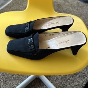 EUC Salvatore Ferragamo Kitten Heels